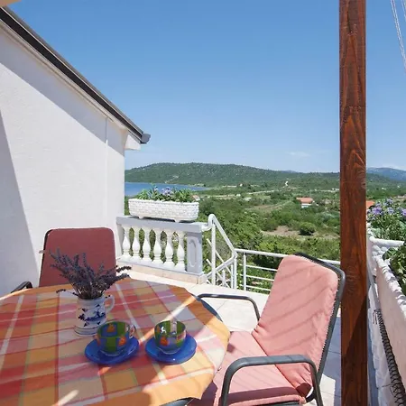 One-bedroom In Tisno