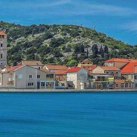 One-bedroom In Apartment Tisno